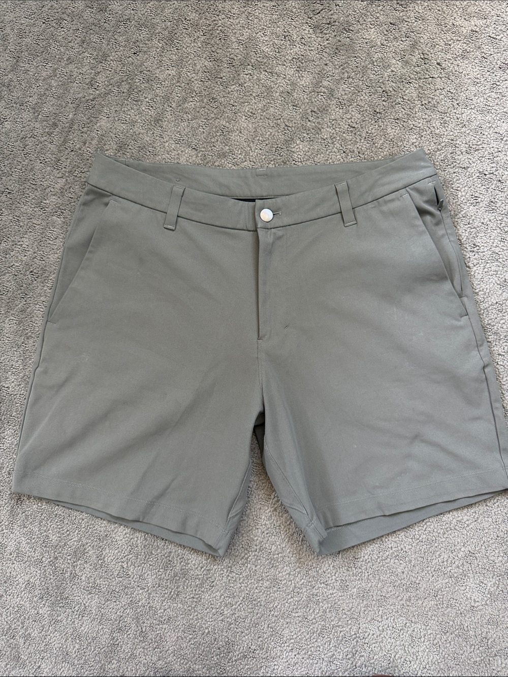 lululemon athletica Men's Olive Green Flat-Front Stretch Shorts